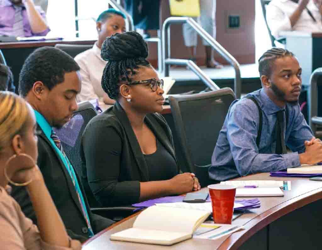 The Q&A Jasmine Elliott on the Life of a 9YearOld Founder